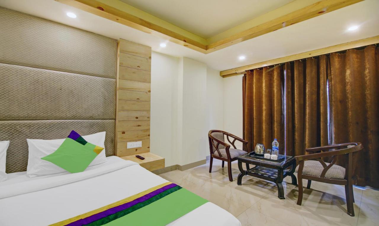 Itsy By Treebo - Howard International Mall Road Mussoorie Exterior photo